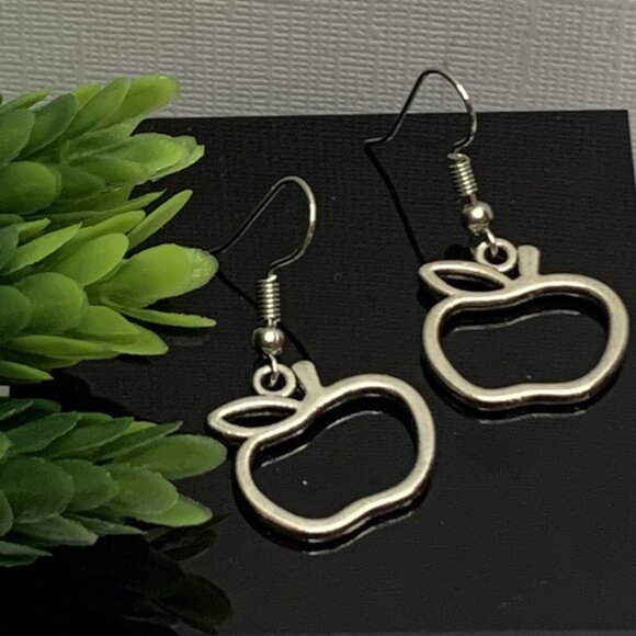 Apple Earring, Teacher Earring, Teacher Appreciation Gift, School Earring, Gift - Picture 1 of 5
